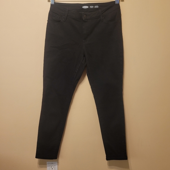 Black Old Navy, Rockstar Super Skinny Mid-Rise, Size 10 Short - Picture 6 of 7